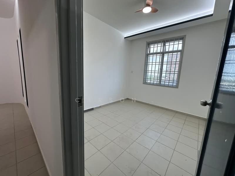 Apartment for Sale at Lake View Suites - Carson . - Interior - PropertyGuru.com.my