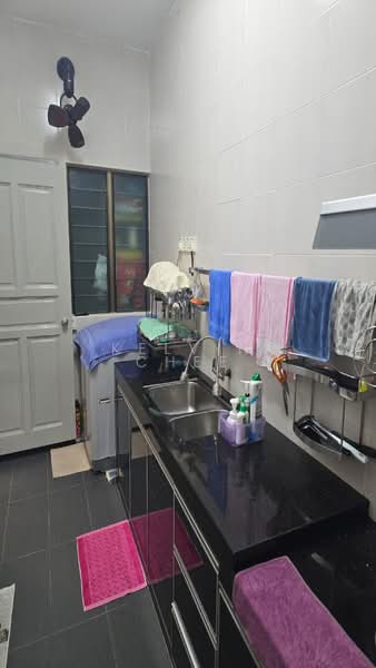 Cluster House for Sale in Iskandar Puteri (Nusajaya) (Johor) - Kelvin Chee - Kitchen - PropertyGuru.com.my