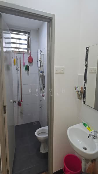 Cluster House for Sale in Iskandar Puteri (Nusajaya) (Johor) - Kelvin Chee - Bathroom - PropertyGuru.com.my