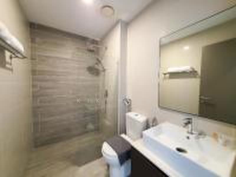 Servis Apartment untuk Disewa di The Straits - Kiki Ong - Bathroom - PropertyGuru.com.my
