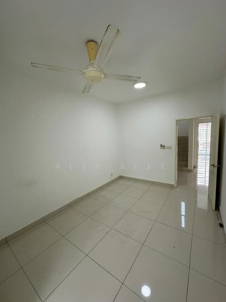 Rumah Teres 3 Tingkat untuk Disewa di Taman Sri Segambut (Segambut) - Alex Seet - PropertyGuru.com.my
