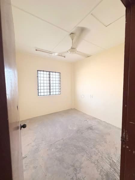 Flat for Rent at Taman Jaya Mas Flat - Johnson Wong - Interior - PropertyGuru.com.my