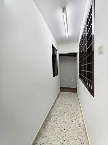 Rumah Teres 1 Tingkat untuk Dijual di Taman Skudai Baru (Skudai) - Edmond Tang - Corridor - PropertyGuru.com.my