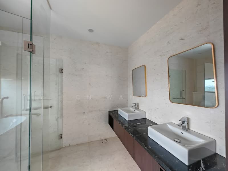 Kondominium untuk Disewa di Straits View 18 - CN Wang - Bathroom - PropertyGuru.com.my