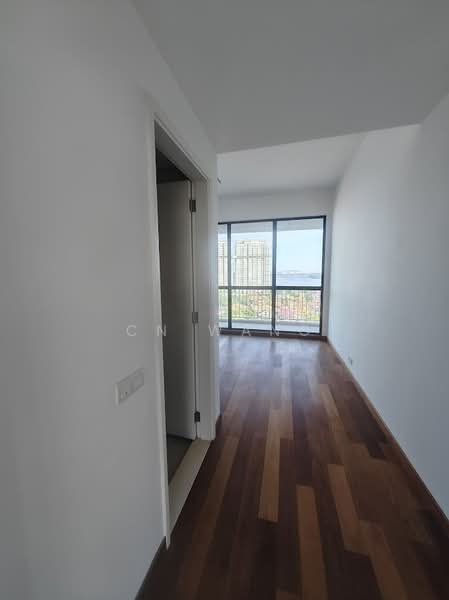 Kondominium untuk Disewa di Straits View 18 - CN Wang - Corridor - PropertyGuru.com.my