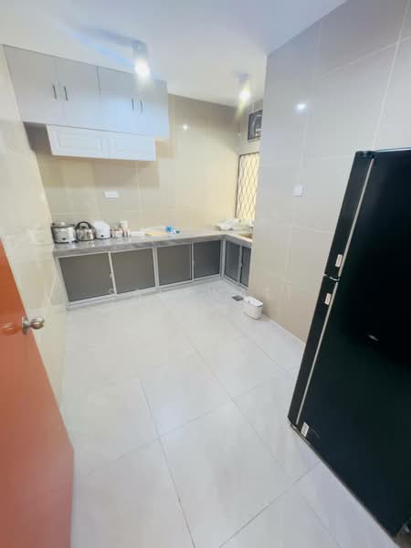 2-storey Terraced House for Rent in SS14 (Subang Jaya) - Salawati Busro - Kitchen - PropertyGuru.com.my