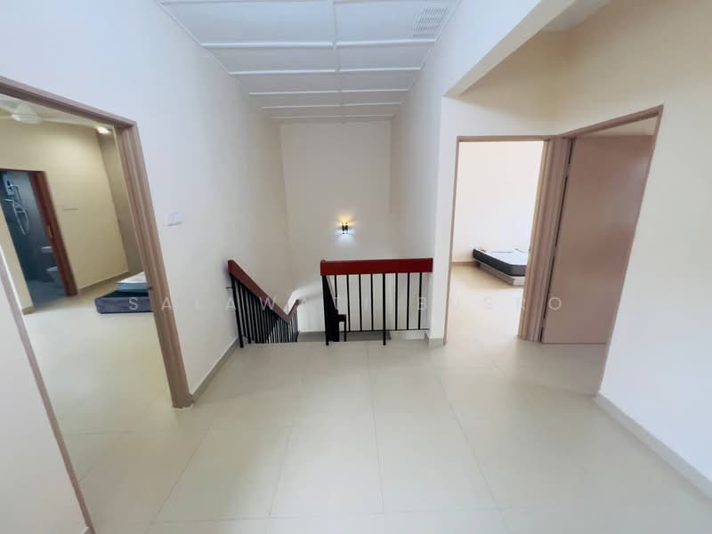 2-storey Terraced House for Rent in SS14 (Subang Jaya) - Salawati Busro - Corridor - PropertyGuru.com.my