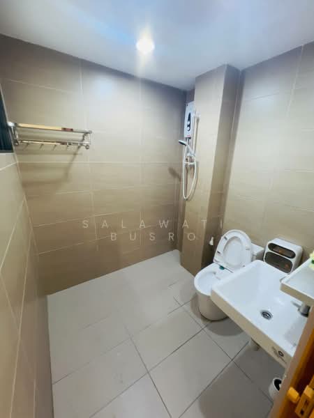 2-storey Terraced House for Rent in SS14 (Subang Jaya) - Salawati Busro - Bathroom - PropertyGuru.com.my