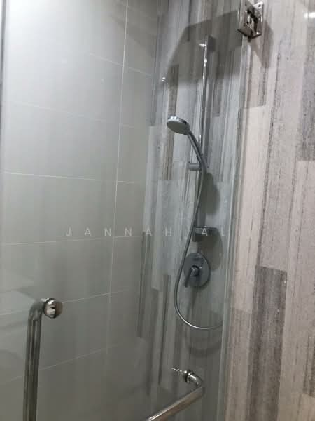 Kediaman Servis untuk Dijual di M City - Jannah Ali - Bathroom - PropertyGuru.com.my