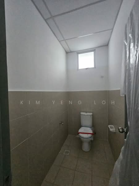 Kedai untuk Disewa di Gelang Patah (Johor) - Kim Yeng Loh - Bathroom - PropertyGuru.com.my