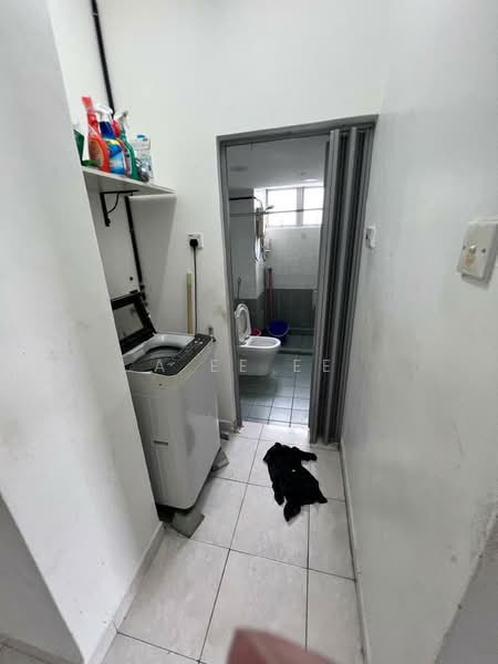 Condominium for Rent at Desa Golf Condominium - A Ee Ee - Bathroom - PropertyGuru.com.my