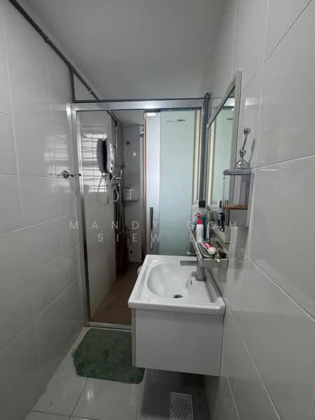 2-storey Terraced House for Sale in Skudai (Johor) - Mandy Goh Siew Li - Bathroom - PropertyGuru.com.my