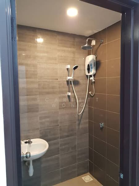 Service Residence for Rent at Symphony Tower (Menara Simfoni) - Scarlett Wong - Bathroom - PropertyGuru.com.my