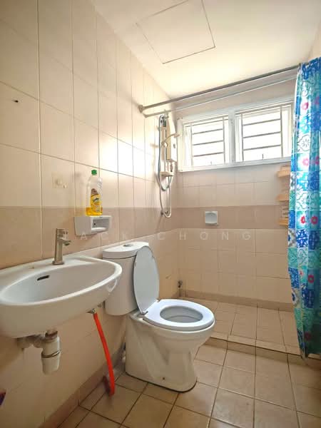 Kondominium untuk Disewa di Kinrara Mas - Jack Chong - Bathroom - PropertyGuru.com.my