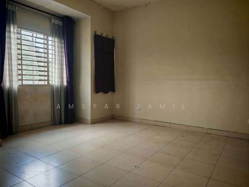 2-storey Terraced House for Sale in Bandar Putera 2 (Klang) - Amsyar Jamil - Interior - PropertyGuru.com.my