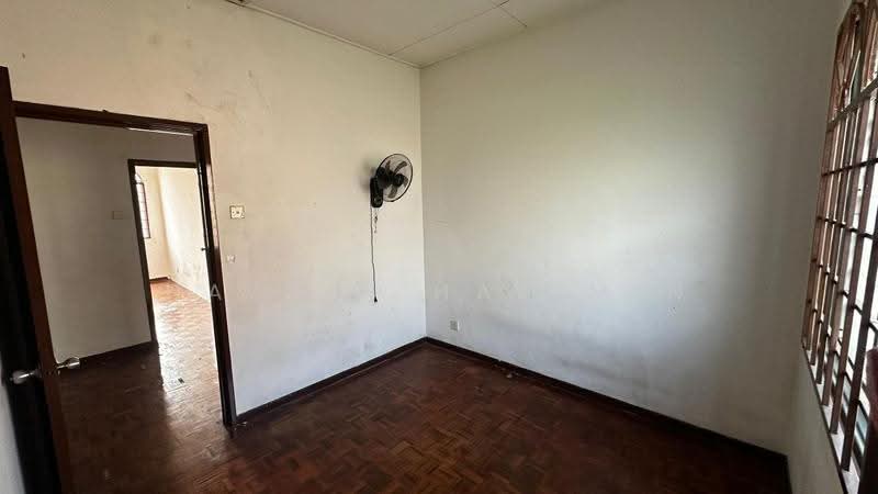 2-storey Terraced House for Sale in Puncak Alam (Selangor) - Nazrin Hakimin - PropertyGuru.com.my