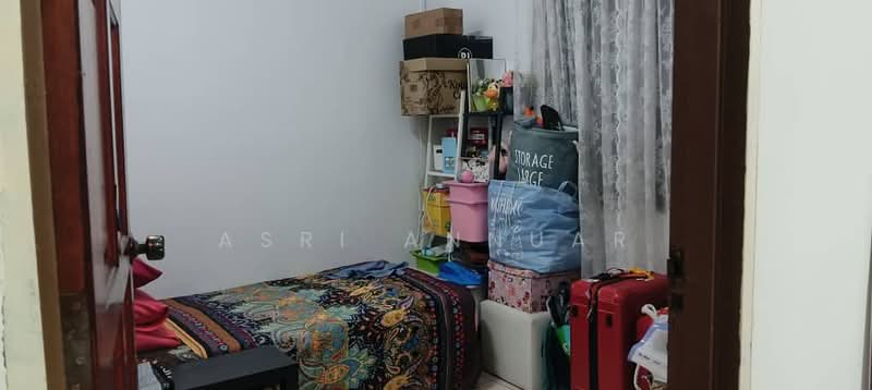 Semi-Detached House for Sale in Seksyen 8 (Bangi) - Asri Annuar - Bedroom - PropertyGuru.com.my