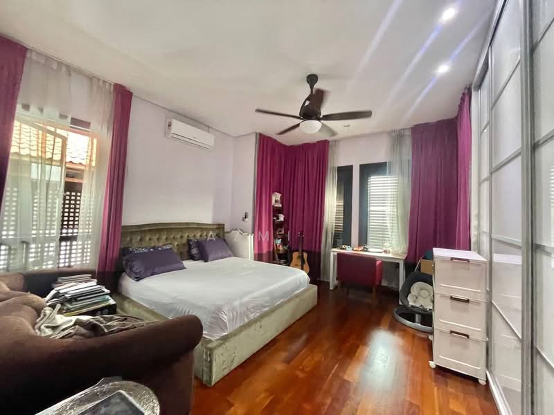 Bungalow for Sale in Bukit Jelutong (Shah Alam) - Azmi . - PropertyGuru.com.my