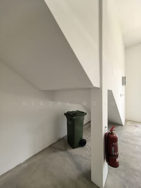 Shop for Rent in Taman Bukit Kaze (Ulu Tiram) - Gladys Wong - Interior - PropertyGuru.com.my