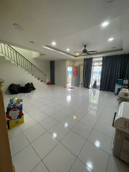 2-storey Terraced House for Rent in Bandar Utama Batang Kali (Batang Kali) - Elcoln Leong - Living Room - PropertyGuru.com.my