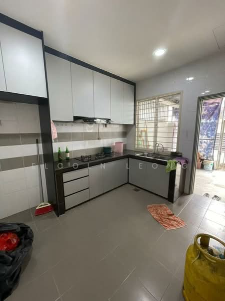 2-storey Terraced House for Rent in Bandar Utama Batang Kali (Batang Kali) - Elcoln Leong - Kitchen - PropertyGuru.com.my