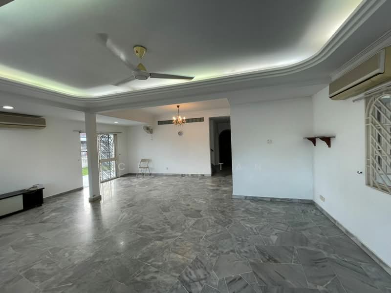1.5-storey Terraced House for Rent in Usj 12 (Subang Jaya) - Celia Tan - Living Room - PropertyGuru.com.my