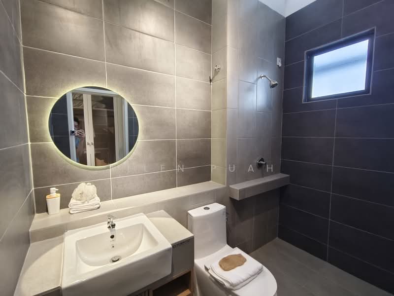 Rumah Teres 2 Tingkat untuk Dijual di Puchong (Selangor) - Allen Puah - Bathroom - PropertyGuru.com.my