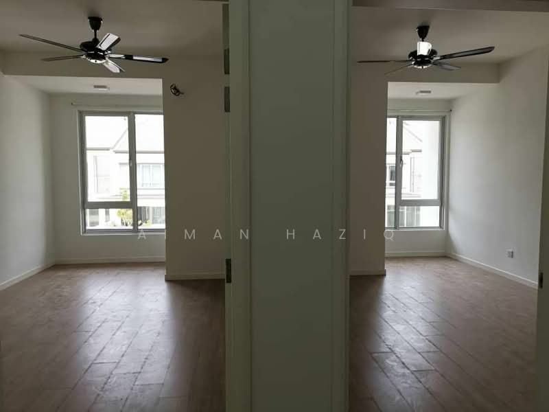 Rumah Teres untuk Disewa di Bandar Tropicana Aman (Telok Panglima Garang) - Aiman Haziq - Interior - PropertyGuru.com.my