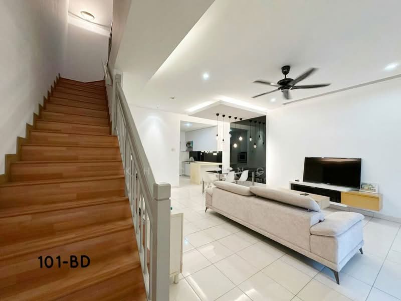 Rumah Teres 2 Tingkat untuk Dijual di Bandar Bukit Raja (Klang) - KH Chong - Living Room - PropertyGuru.com.my
