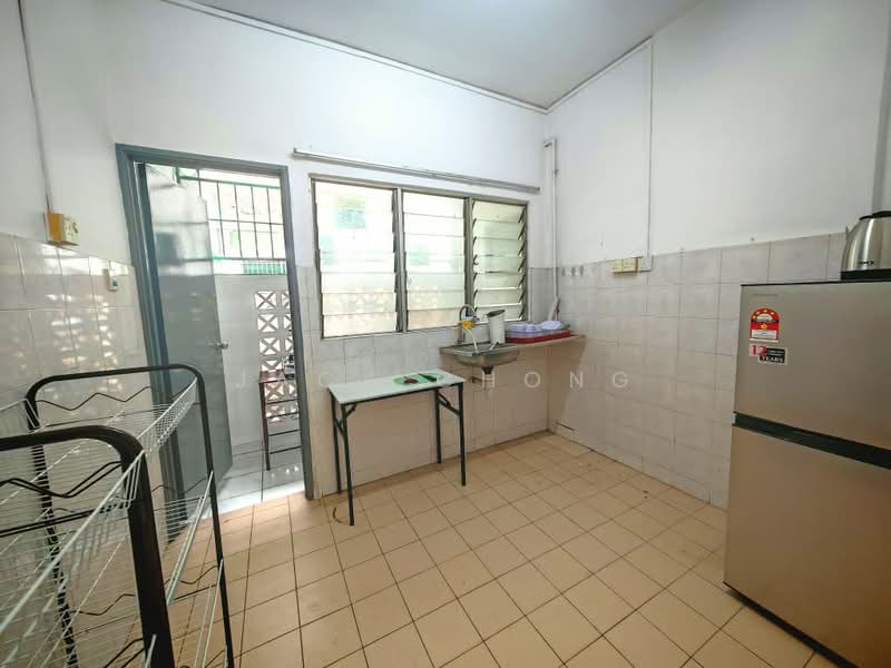 Pangsapuri untuk Disewa di Vista Magna - Jack Chong - Kitchen - PropertyGuru.com.my