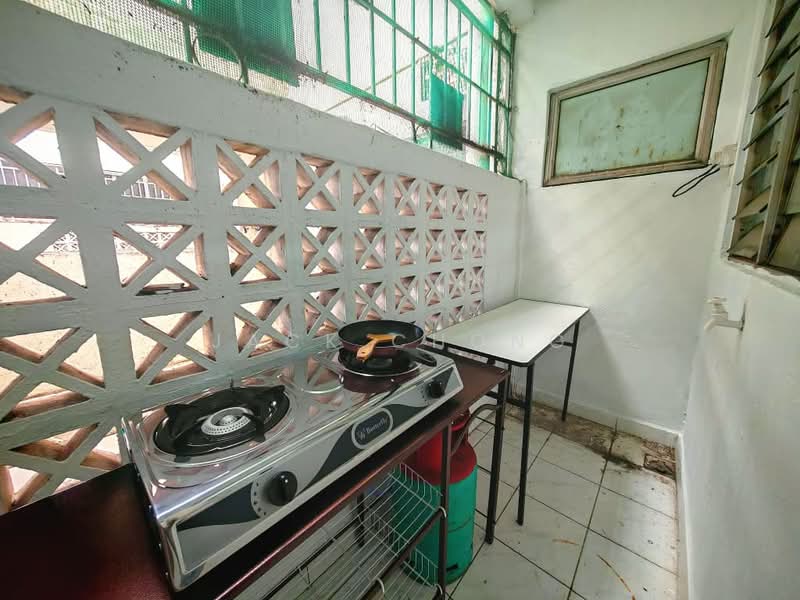 Pangsapuri untuk Disewa di Vista Magna - Jack Chong - Kitchen - PropertyGuru.com.my