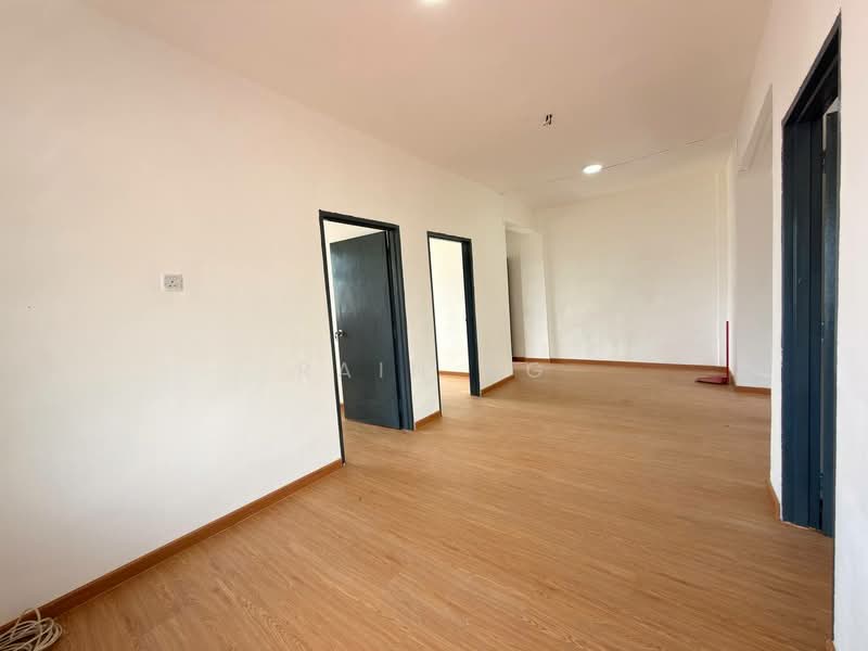 Rumah Flat untuk Dijual di Taman Pontian Utama - Rain Ng - Interior - PropertyGuru.com.my