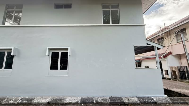 Rumah Teres untuk Dijual di Taman Bukit Dahlia (Pasir Gudang) - Shahrizan Bin Mustaffa - Exterior - PropertyGuru.com.my