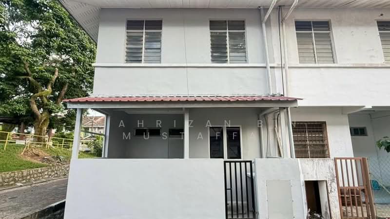Rumah Teres untuk Dijual di Taman Bukit Dahlia (Pasir Gudang) - Shahrizan Bin Mustaffa - Exterior - PropertyGuru.com.my