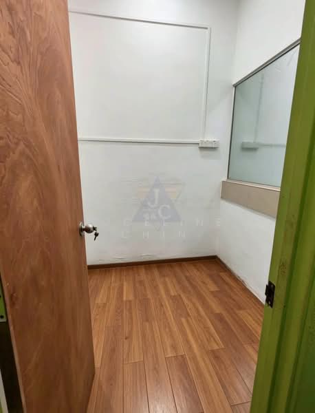Shop for Rent in Kuantan (Pahang) - Joceline Chin - Interior - PropertyGuru.com.my