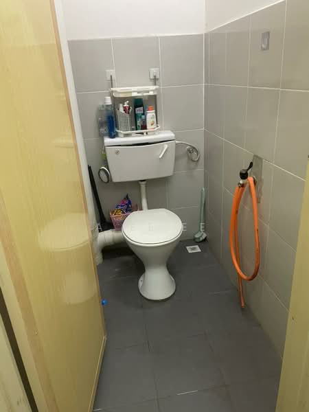 Apartment for Sale at Idaman Selasih - A Ee Ee - Bathroom - PropertyGuru.com.my