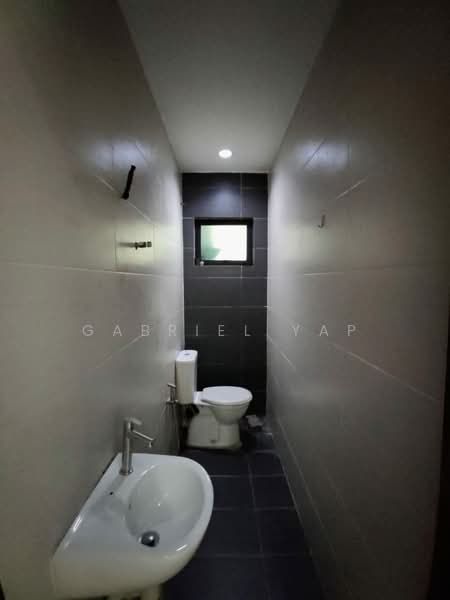 2-storey Terraced House for Rent in Medan Damansara (Damansara Heights) - Gabriel Yap - Bathroom - PropertyGuru.com.my