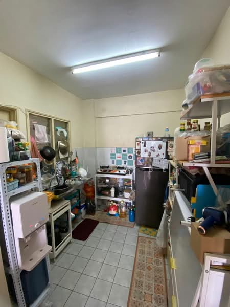 Pangsapuri untuk Dijual di Arena Green - Cecilia Beh - Kitchen - PropertyGuru.com.my