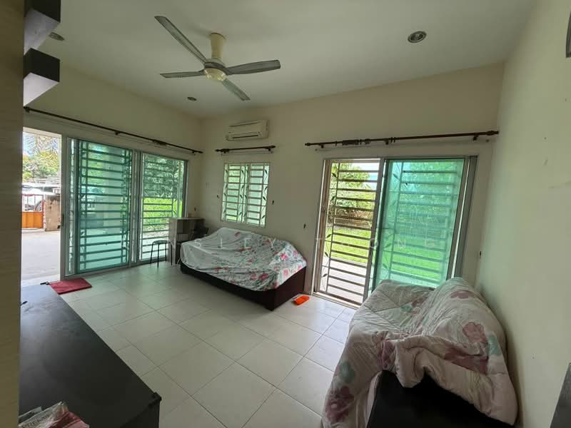 1-storey Terraced House for Sale in Simpang Pulai (Perak) - Ainsley Thong - Living Room - PropertyGuru.com.my