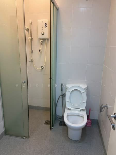 Servis Apartment untuk Disewa di Garden Plaza - Azizirrahim . - Bathroom - PropertyGuru.com.my