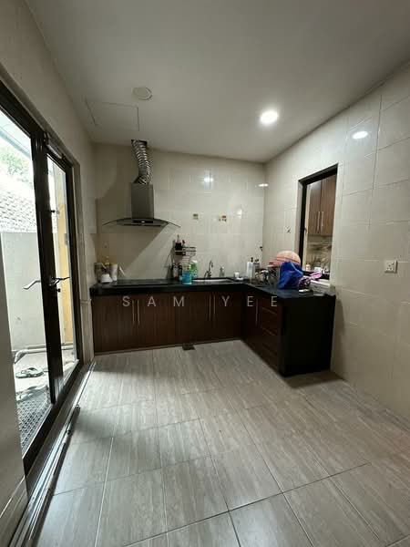 Rumah Teres 2.5 Tingkat untuk Disewa di Sungai Buloh (Selangor) - Sam Yee - Kitchen - PropertyGuru.com.my