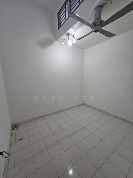 2-storey Terraced House for Rent in Taman Pelangi Indah (Ulu Tiram) - Ryon Teh - PropertyGuru.com.my