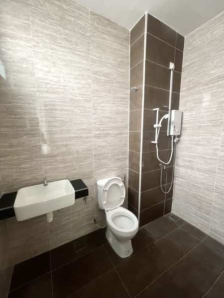 2-storey Terraced House for Rent in Taman Sutera Utama (Skudai) - KT Tan - Bathroom - PropertyGuru.com.my