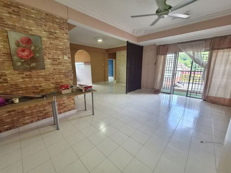Apartment for Sale at Andari Townvilla - Ibrahim Iderus - Living Room - PropertyGuru.com.my