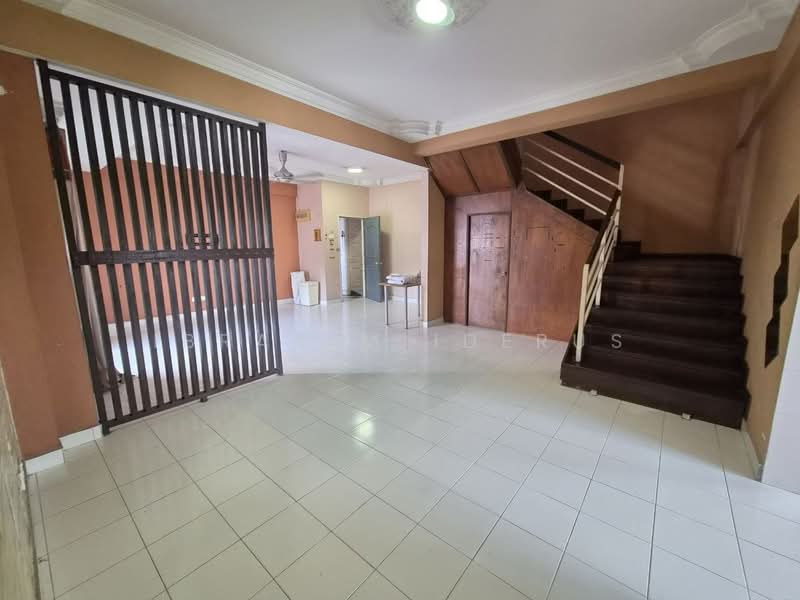 Apartment for Sale at Andari Townvilla - Ibrahim Iderus - Entrance - PropertyGuru.com.my