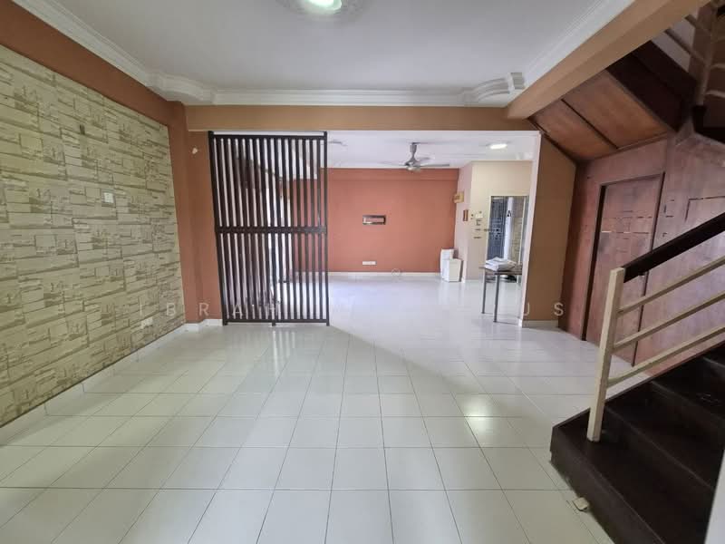 Apartment for Sale at Andari Townvilla - Ibrahim Iderus - Living Room - PropertyGuru.com.my