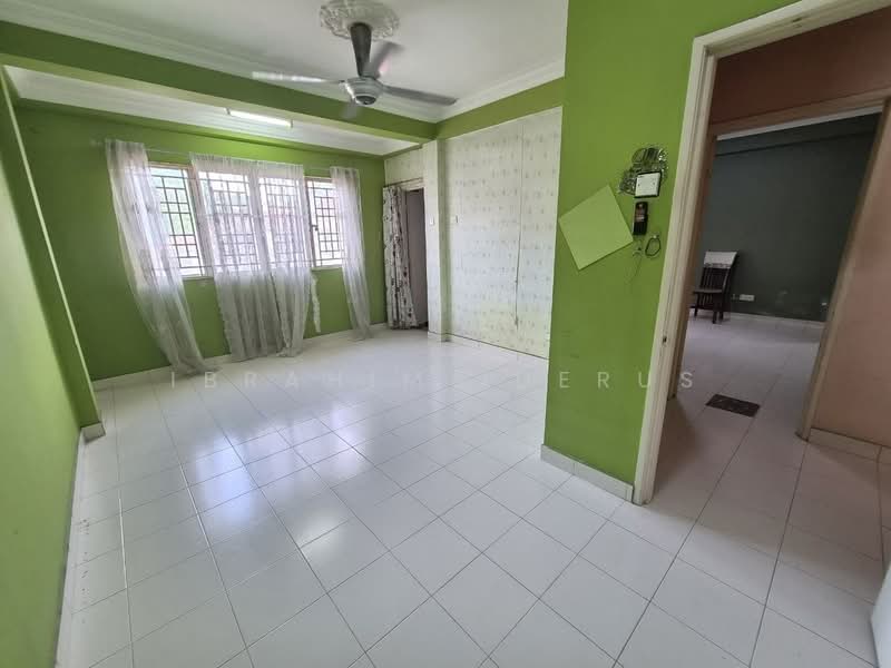 Apartment for Sale at Andari Townvilla - Ibrahim Iderus - Living Room - PropertyGuru.com.my