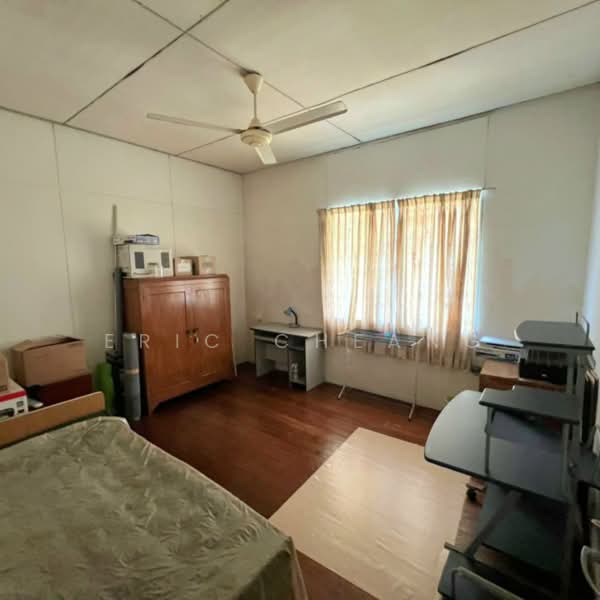 Rumah Teres 2 Tingkat untuk Dijual di Pulau Tikus (Penang) - Eric Cheang - Bedroom - PropertyGuru.com.my