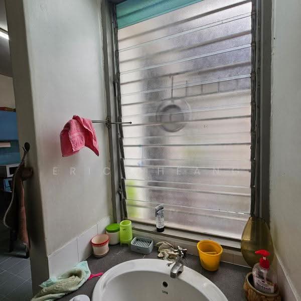 Rumah Teres 2-Tingkat untuk Dijual di Pulau Tikus (Penang) - Eric Cheang - Bathroom - PropertyGuru.com.my