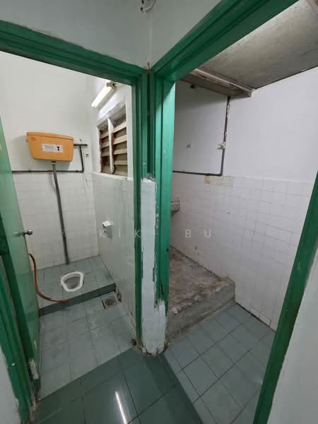 Kedai untuk Disewa di Pandan Jaya (Ampang) - Kiki Bu - Bathroom - PropertyGuru.com.my
